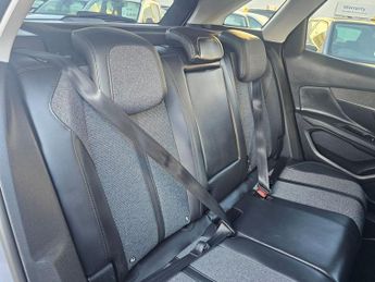 PEUGEOT 3008 AUTOMATIC 1.2 PureTech Allure SUV 5dr Petrol EAT Euro 6 (s/s) (1