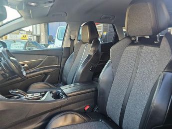 PEUGEOT 3008 AUTOMATIC 1.2 PureTech Allure SUV 5dr Petrol EAT Euro 6 (s/s) (1