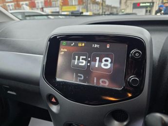 TOYOTA AYGO AUTOMATIC 1.0 VVT-i x-press Hatchback 5dr Petrol x-shift Euro 6 