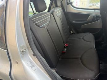 CITROEN C1 1.0i VTR Hatchback 5dr Petrol Manual Euro 5 (68 ps)