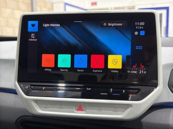 VOLKSWAGEN ID.3 Pro Performance 58kWh 1ST Edition Hatchback 5dr Electric Auto (2