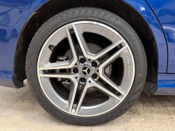 MERCEDES-BENZ C-CLASS 2.0 C300d AMG Line (Premium Plus) Estate 5dr Diesel G-Tronic+ Eu