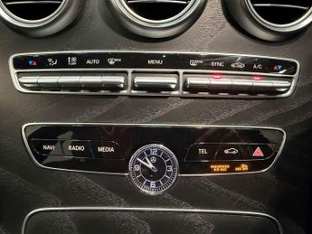 MERCEDES-BENZ C-CLASS 2.0 C300d AMG Line (Premium Plus) Estate 5dr Diesel G-Tronic+ Eu