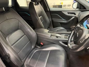 JAGUAR F-PACE 2.0 D180 R-Sport SUV 5dr Diesel Auto AWD Euro 6 (s/s) (180 ps)