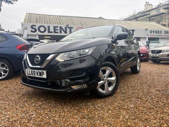 Nissan Qashqai 1.3 DIG-T Acenta Premium SUV 5dr Petrol Manual Euro 6 (s/s) (140