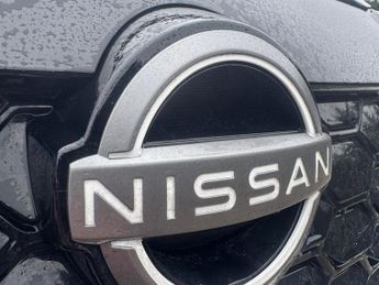 NISSAN JUKE 1.6 N-Connecta SUV 5dr Petrol Hybrid Auto Euro 6 (143 ps)