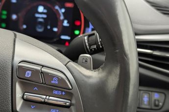 HYUNDAI IONIQ 38.3kWh Premium SE Hatchback 5dr Electric Auto (136 ps)