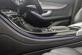 MERCEDES-BENZ EQC EQC 400 80kWh AMG Line (Premium) SUV 5dr Electric Auto 4MATIC (4