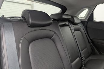 HYUNDAI KONA 64kWh Premium SE SUV 5dr Electric Auto (7kW Charger) (204 ps)