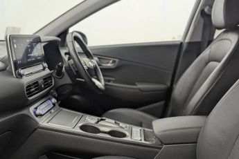 HYUNDAI KONA 64kWh Premium SE SUV 5dr Electric Auto (7kW Charger) (204 ps)