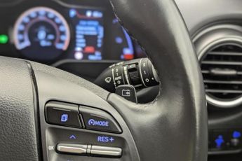 HYUNDAI KONA 64kWh Premium SE SUV 5dr Electric Auto (7kW Charger) (204 ps)