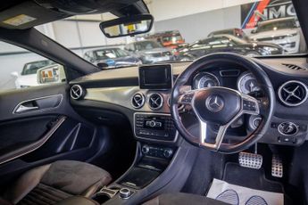 MERCEDES-BENZ GLA 2.1 GLA220 CDI AMG Line SUV 5dr Diesel 7G-DCT 4MATIC Euro 6 (s/s