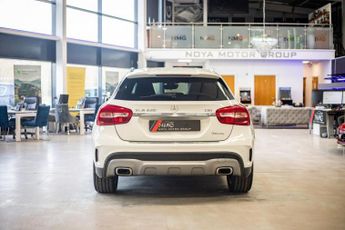 MERCEDES-BENZ GLA 2.1 GLA220 CDI AMG Line SUV 5dr Diesel 7G-DCT 4MATIC Euro 6 (s/s