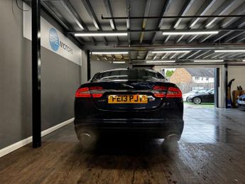 JAGUAR XF 3.0d V6 Luxury Saloon 4dr Diesel Auto Euro 5 (s/s) (240 ps)
