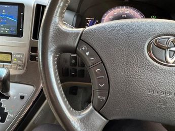 TOYOTA ALPHARD  E FOUR PETROL HYBRID 2.4L