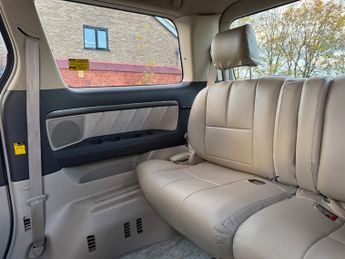 TOYOTA ALPHARD  E FOUR PETROL HYBRID 2.4L