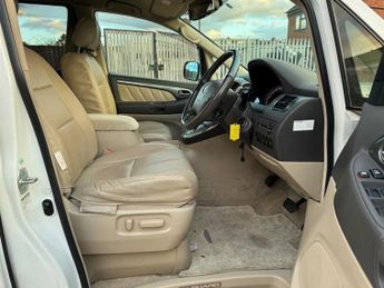 TOYOTA ALPHARD  E FOUR PETROL HYBRID 2.4L