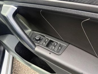 VOLKSWAGEN TIGUAN 1.5 TSI R-Line SUV 5dr Petrol DSG Euro 6-2 OWNER CAR-20" ALLOYS-