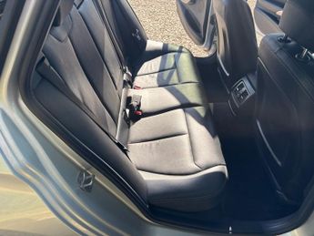 BMW 3 SERIES 2.0 318d M Sport Touring 5dr Diesel Auto Euro 6 (s/s) (150 ps)