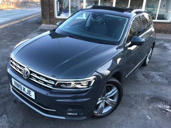VOLKSWAGEN TIGUAN 2.0 TDI SEL SUV 5dr Diesel DSG Euro 6 (s/s) (150 ps)