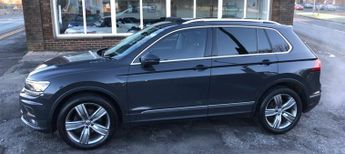 VOLKSWAGEN TIGUAN 2.0 TDI SEL SUV 5dr Diesel DSG Euro 6 (s/s) (150 ps)