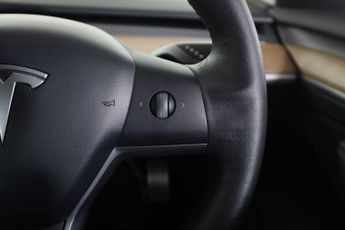 TESLA Model 3 (Dual Motor) Performance Auto 4WDE 4dr (Performance Upgrade)