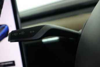 TESLA Model 3 (Dual Motor) Performance Auto 4WDE 4dr (Performance Upgrade)