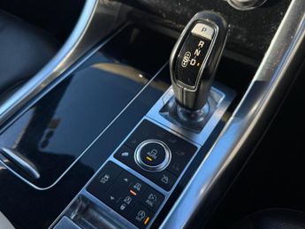 LAND ROVER RANGE ROVER SPORT 3.0 SD V6 HSE Dynamic SUV 5dr Diesel Auto 4WD Euro 5 (s/s) (306 