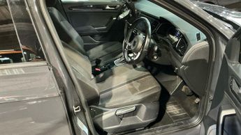 VOLKSWAGEN T-ROC 1.5 TSI EVO Black Edition SUV 5dr Petrol DSG Euro 6 (s/s) (150 p