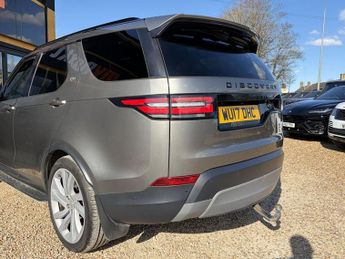 LAND ROVER DISCOVERY 3.0 TD V6 First Edition SUV 5dr Diesel Auto 4WD Euro 6 (s/s) (25