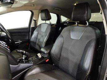 FORD FOCUS 1.6 TDCi Titanium X Hatchback 5dr Diesel Manual Euro 5 (s/s) (11