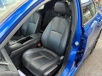 HONDA CIVIC 1.0 VTEC Turbo EX Sport Line Hatchback 5dr Petrol CVT Euro 6 (s/