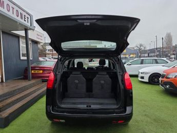 PEUGEOT 5008 1.6 HDi Sport MPV 5dr Diesel AUTOMATIC Euro 4 (110 bhp)