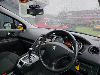 PEUGEOT 5008 1.6 HDi Sport MPV 5dr Diesel AUTOMATIC Euro 4 (110 bhp)