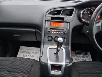 PEUGEOT 5008 1.6 HDi Sport MPV 5dr Diesel AUTOMATIC Euro 4 (110 bhp)