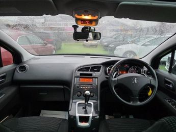 PEUGEOT 5008 1.6 HDi Sport MPV 5dr Diesel AUTOMATIC Euro 4 (110 bhp)