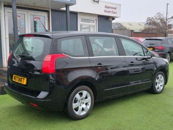 PEUGEOT 5008 1.6 HDi Sport MPV 5dr Diesel AUTOMATIC Euro 4 (110 bhp)
