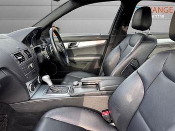 MERCEDES-BENZ C-CLASS 1.8 C250 BlueEfficiency Sport Saloon 4dr Petrol Auto Euro 5 (204