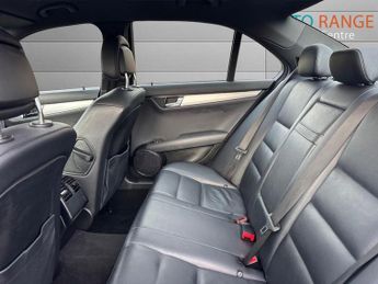 MERCEDES-BENZ C-CLASS 1.8 C250 BlueEfficiency Sport Saloon 4dr Petrol Auto Euro 5 (204