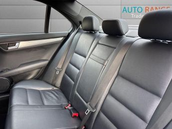 MERCEDES-BENZ C CLASS 1.8 C250 BlueEfficiency Sport Saloon 4dr Petrol Auto Euro 5 (204