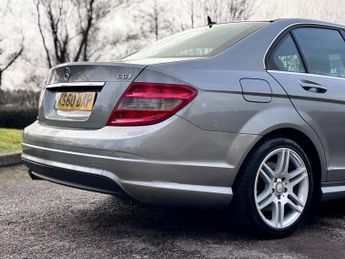 MERCEDES-BENZ C-CLASS 1.8 C250 BlueEfficiency Sport Saloon 4dr Petrol Auto Euro 5 (204