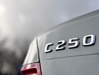 MERCEDES-BENZ C-CLASS 1.8 C250 BlueEfficiency Sport Saloon 4dr Petrol Auto Euro 5 (204