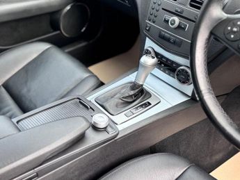 MERCEDES-BENZ C-CLASS 1.8 C250 BlueEfficiency Sport Saloon 4dr Petrol Auto Euro 5 (204