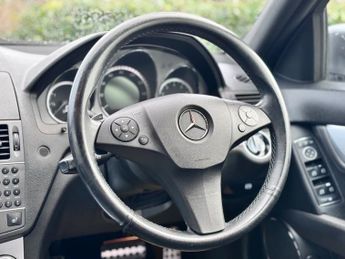 MERCEDES-BENZ C-CLASS 1.8 C250 BlueEfficiency Sport Saloon 4dr Petrol Auto Euro 5 (204