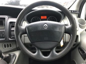 RENAULT TRAFIC 2.0 dCi LH29 Panel Van 4dr Diesel Manual L3 H3 (Phase 3) (195 g/