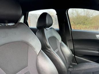 AUDI A1 1.4 TFSI S line Sportback 5dr Petrol S Tronic Euro 6 (s/s) (125 