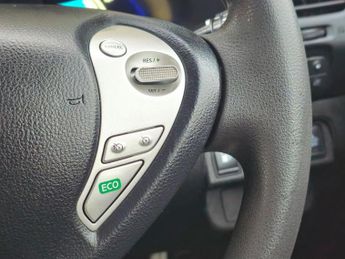 NISSAN LEAF 30kWh Acenta Hatchback 5dr Electric Auto (109 bhp)