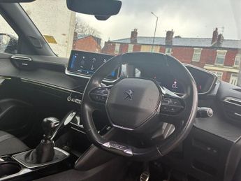 PEUGEOT 2008 1.2 PureTech GT SUV 5dr Petrol Manual Euro 6 (s/s) (130 ps)