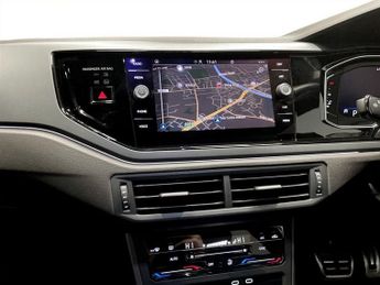 VOLKSWAGEN POLO 1.0 TSI R-Line Hatchback 5dr Petrol DSG Euro 6 (s/s) (95 ps)