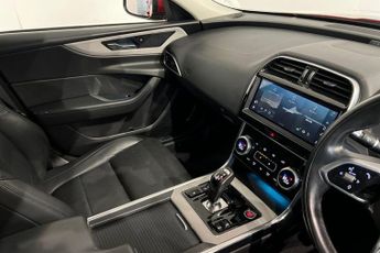 JAGUAR XE 2.0 P250i S Saloon 4dr Petrol Auto Euro 6 (s/s) (250 ps) 3D Surr